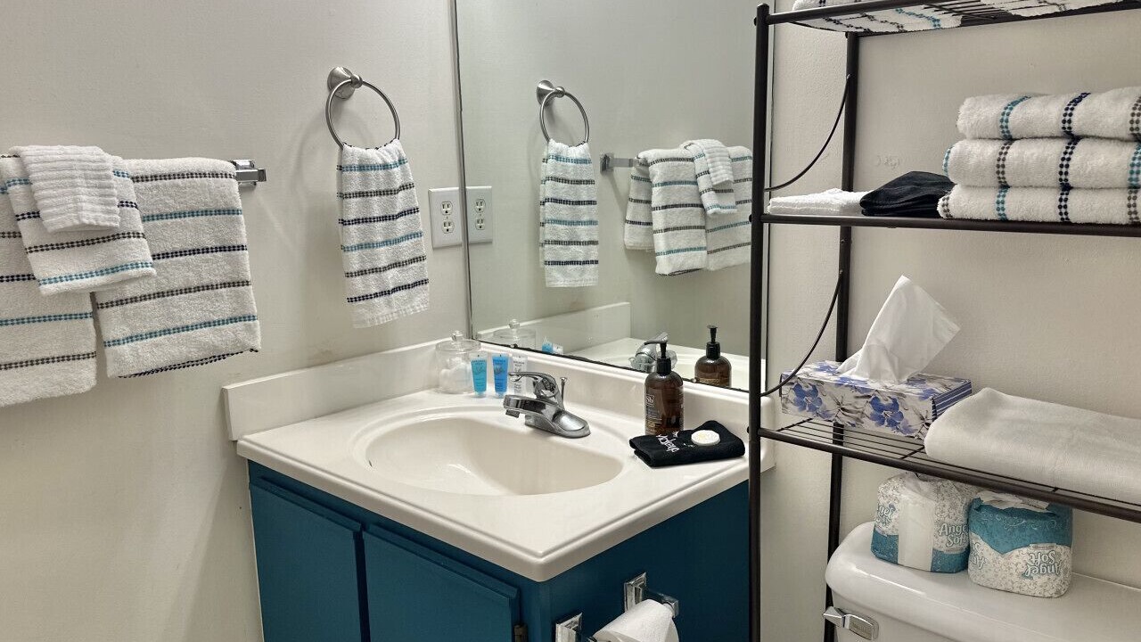 Photo of Bathroom in Peletier