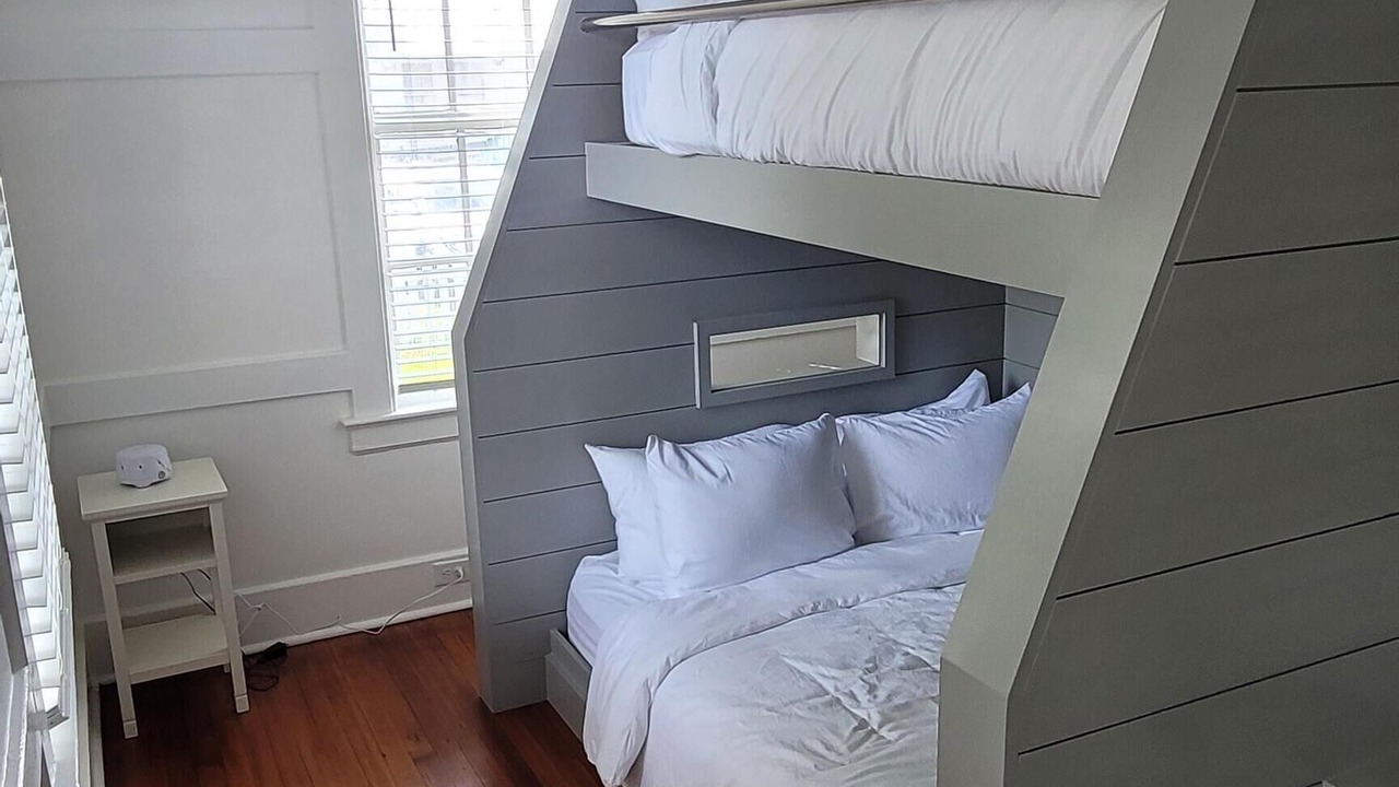 Photo of Bedroom in Tybee Island