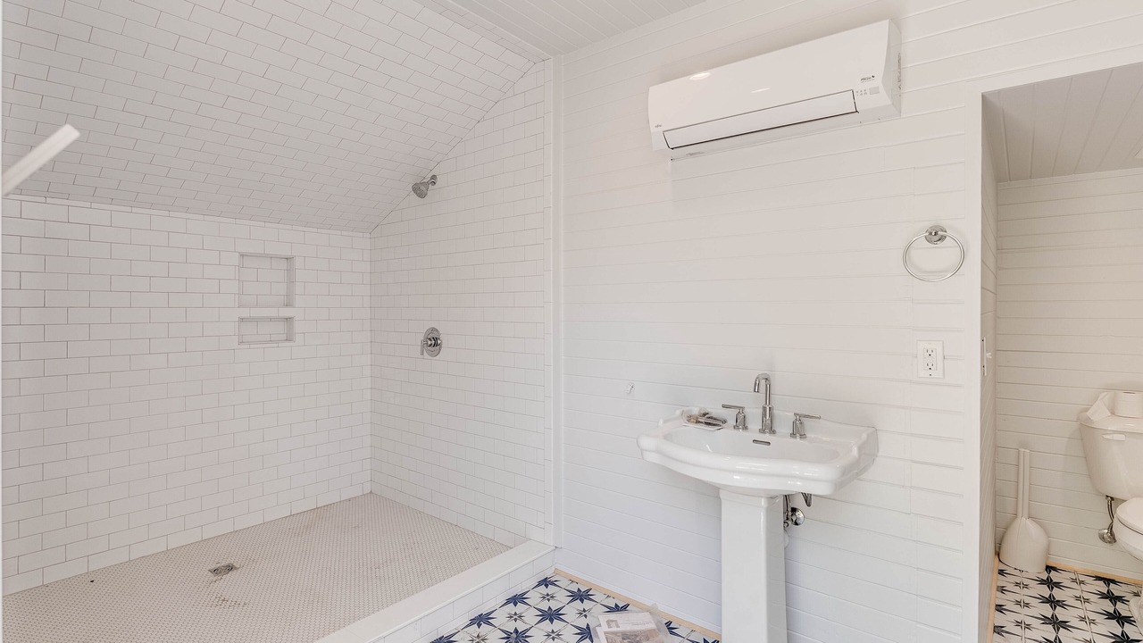 Photo of Bathroom in Tybee Island