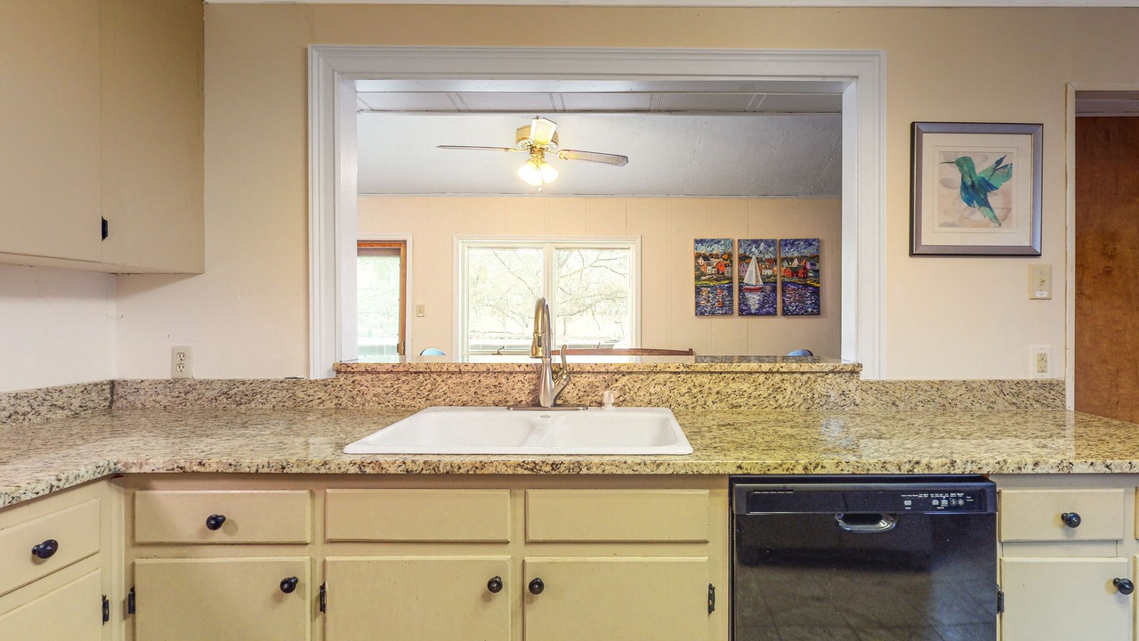 Photo of Bathroom in Leesville