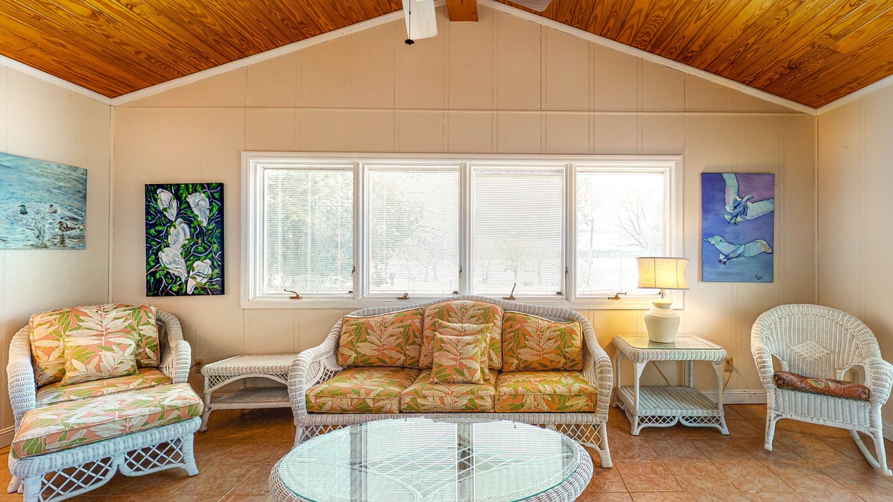 Photo of Livingroom in Leesville