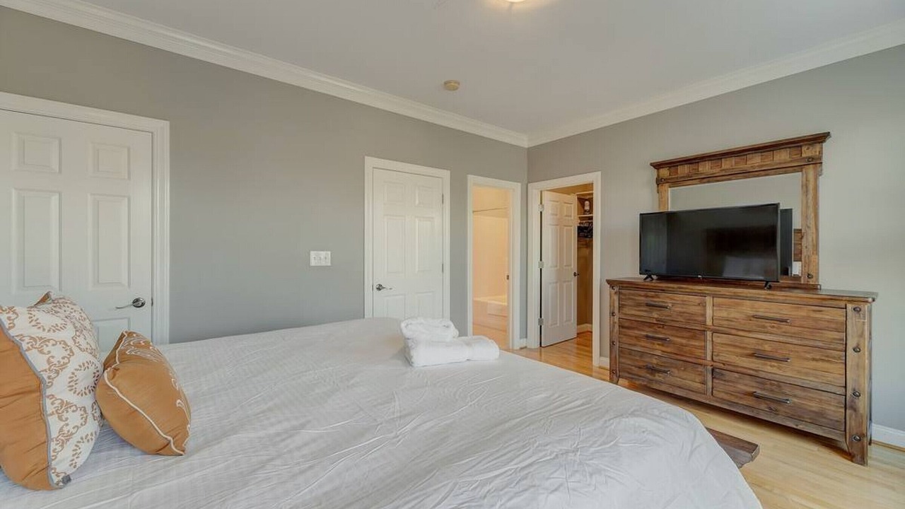 Photo of Bedroom in Lake Carolina