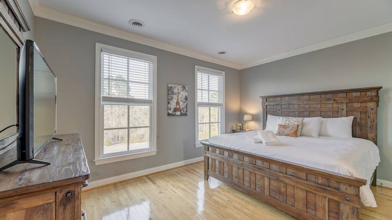 Photo of Bedroom in Lake Carolina
