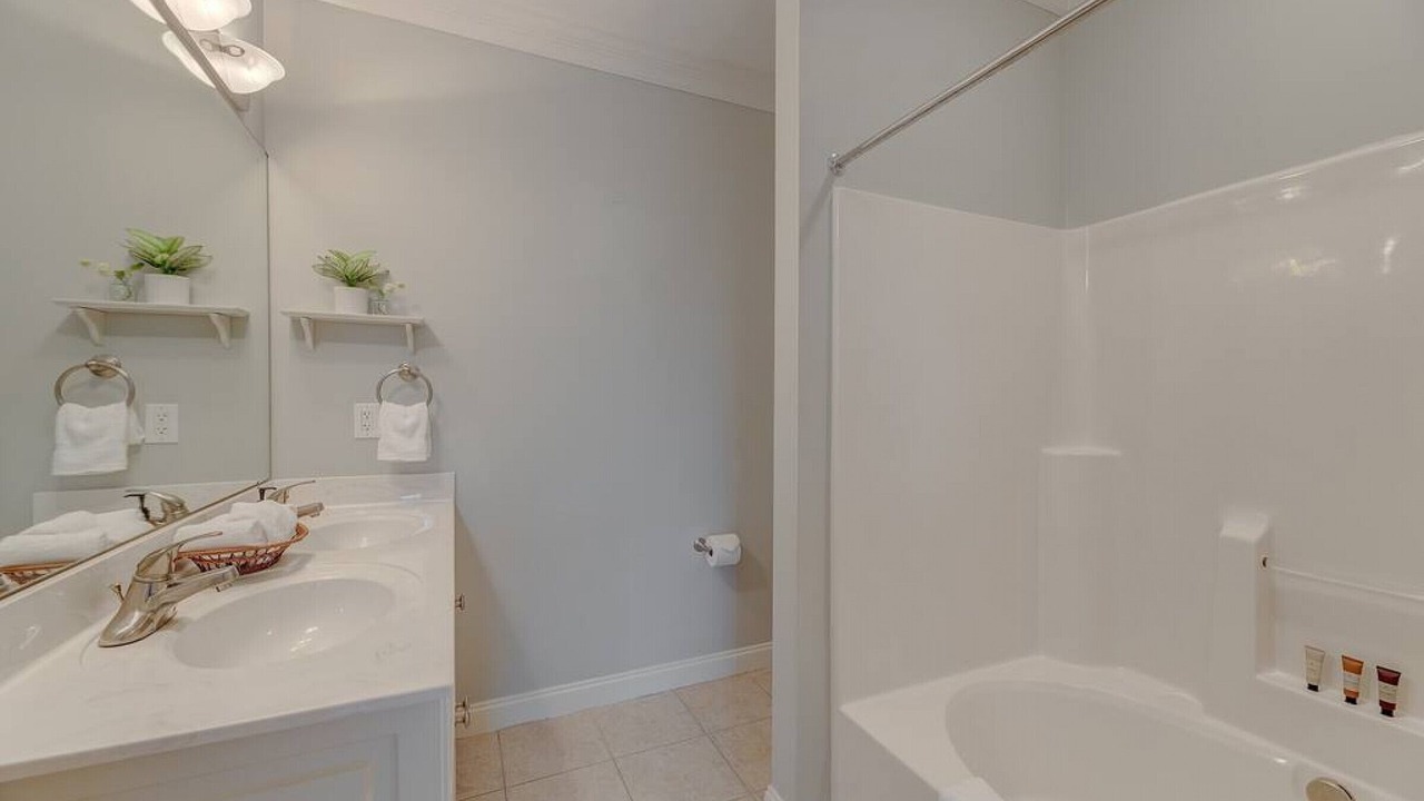 Photo of Bathroom in Lake Carolina