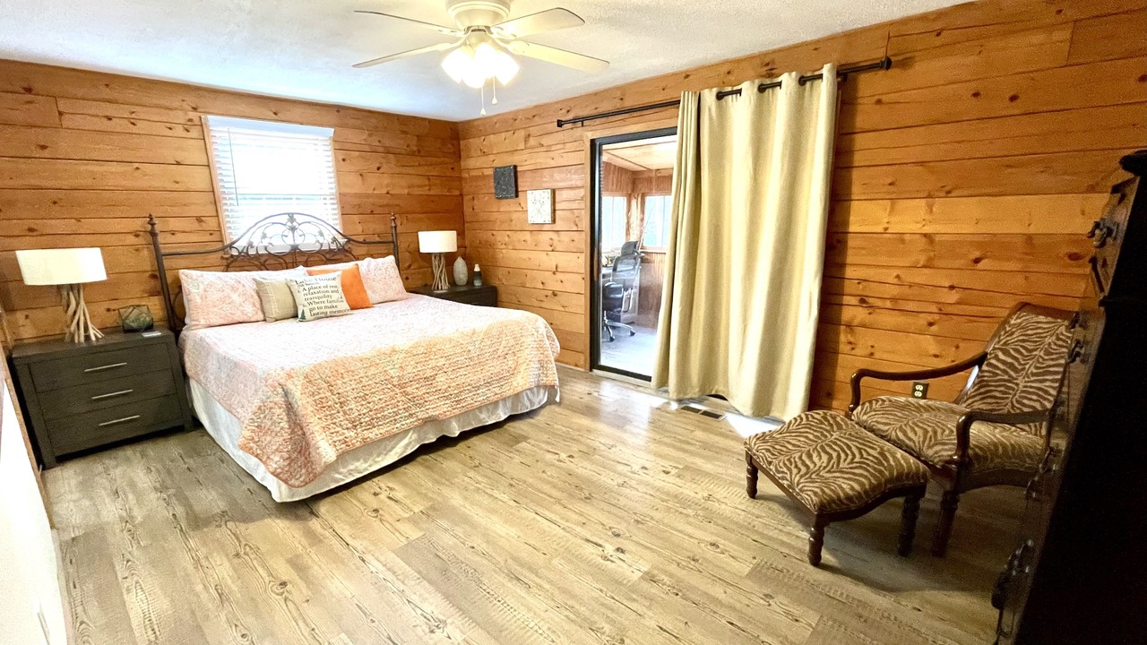 Photo of Bedroom in Anderson