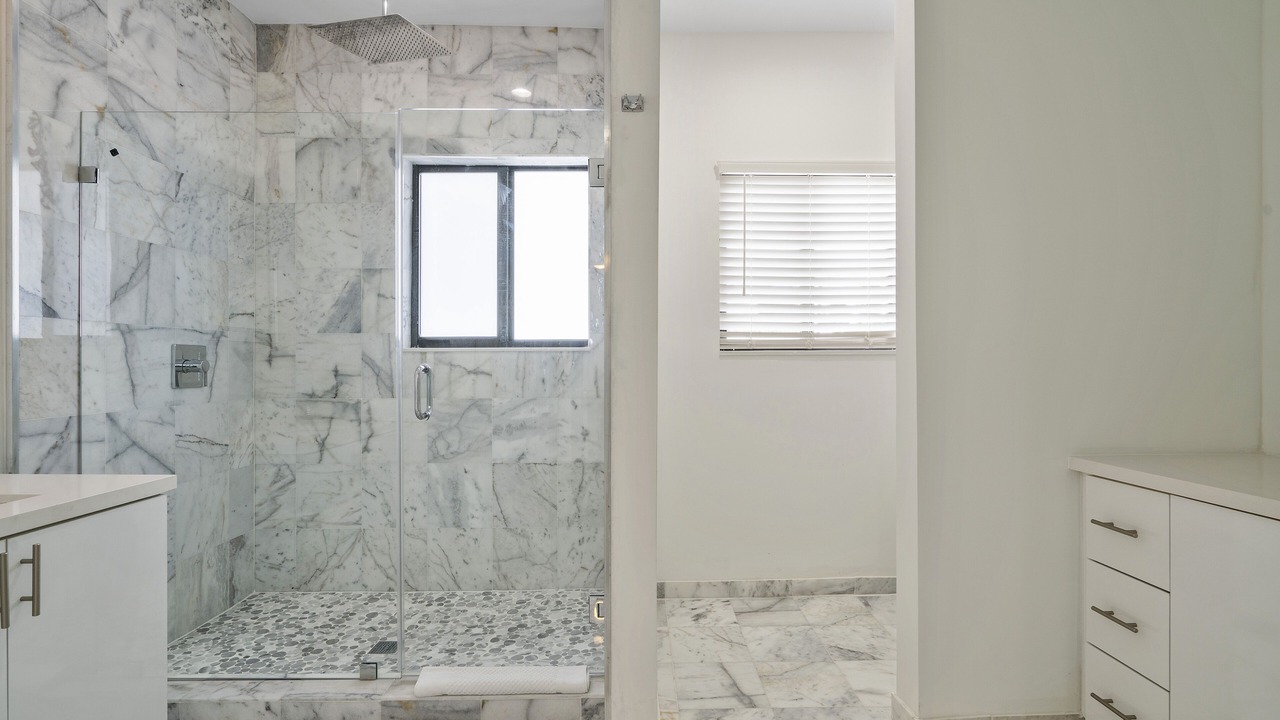 Photo of Bathroom in Central Fort Lauderdale