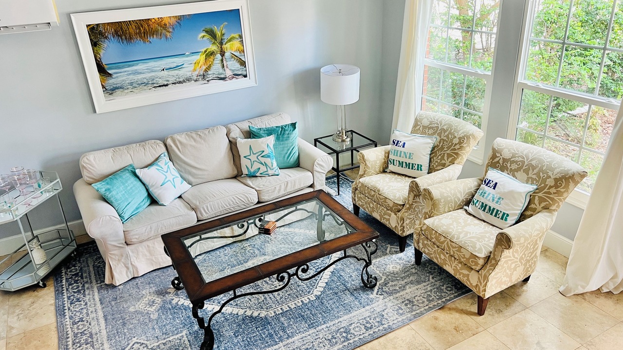 Photo of Livingroom in Central Beach