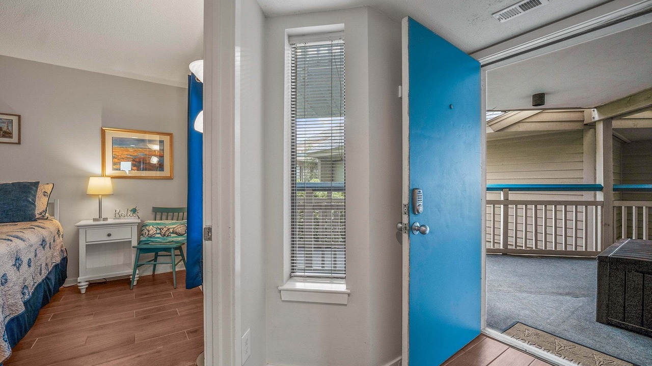 Photo of Bedroom in Oceanmarsh Subdivision