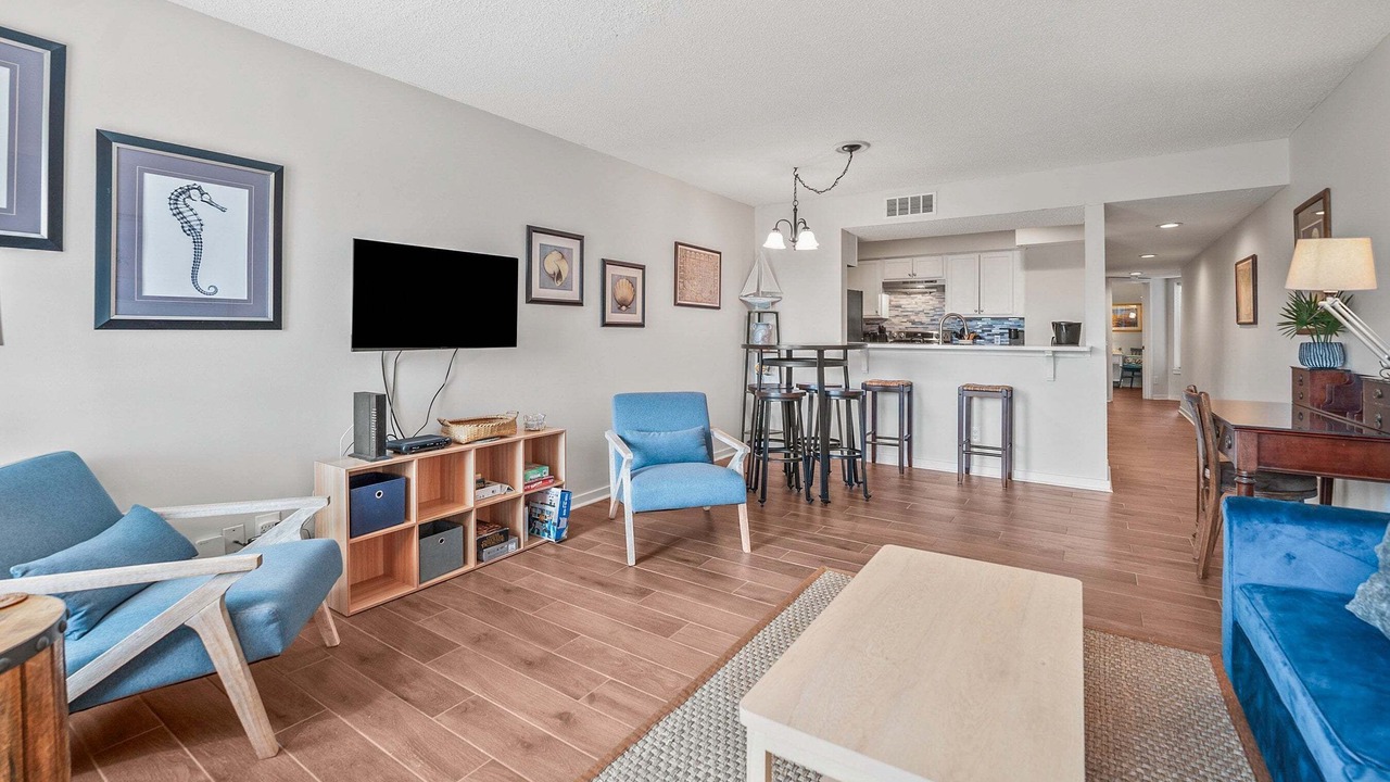 Photo of Livingroom in Oceanmarsh Subdivision