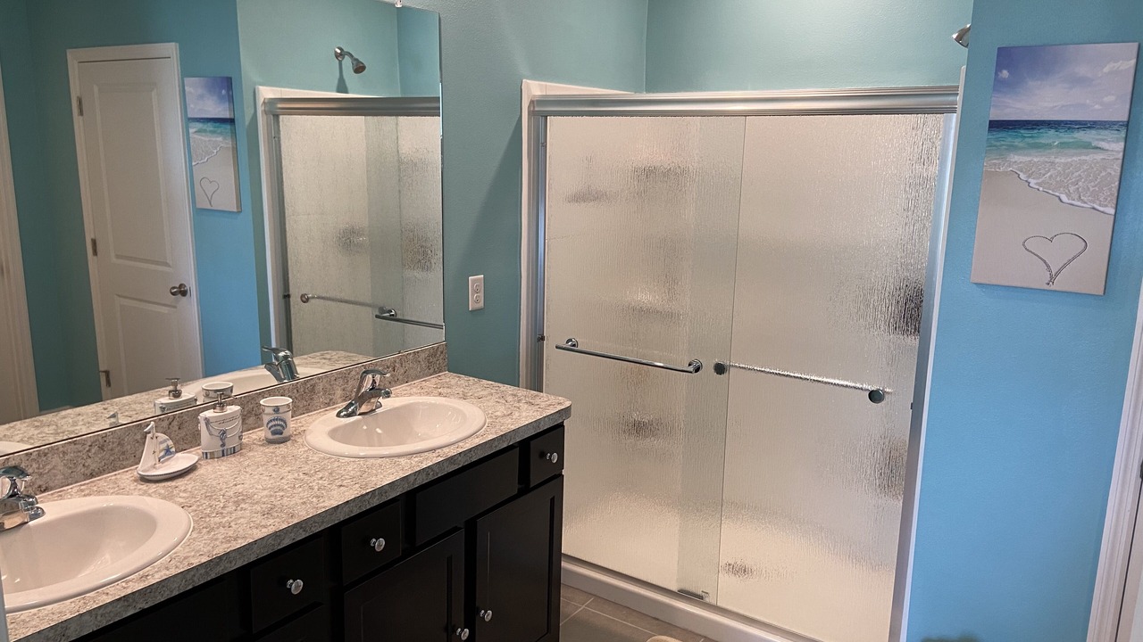 Photo of Bathroom in Riverview
