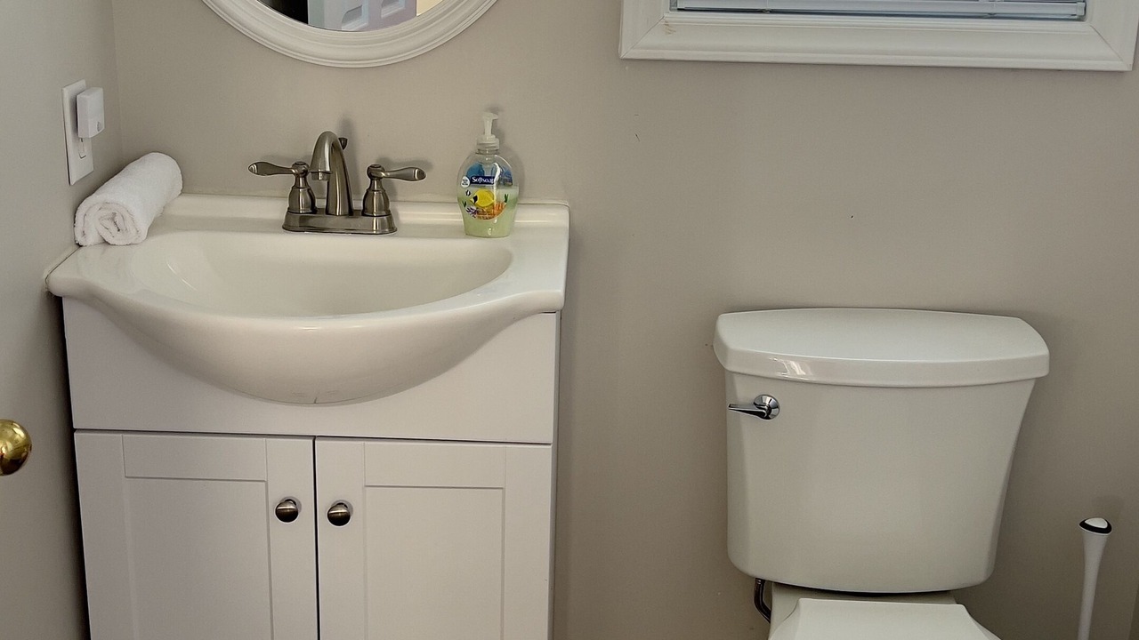Photo of Bathroom in Emerald Isle