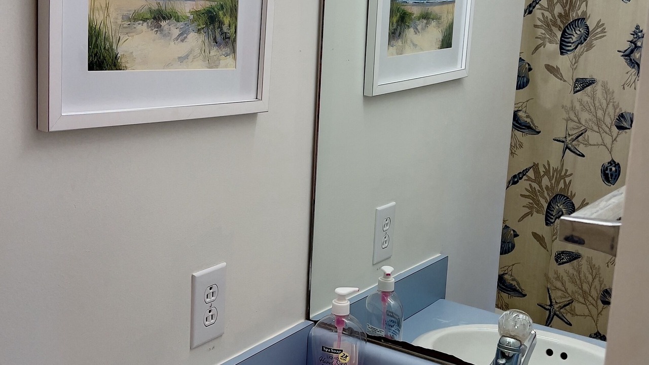 Photo of Bathroom in Emerald Isle
