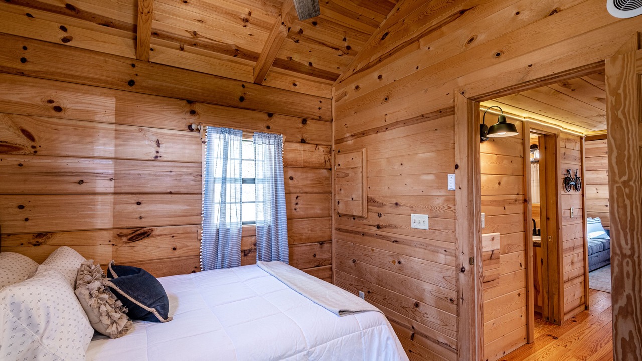 Photo of Bedroom in Penrose