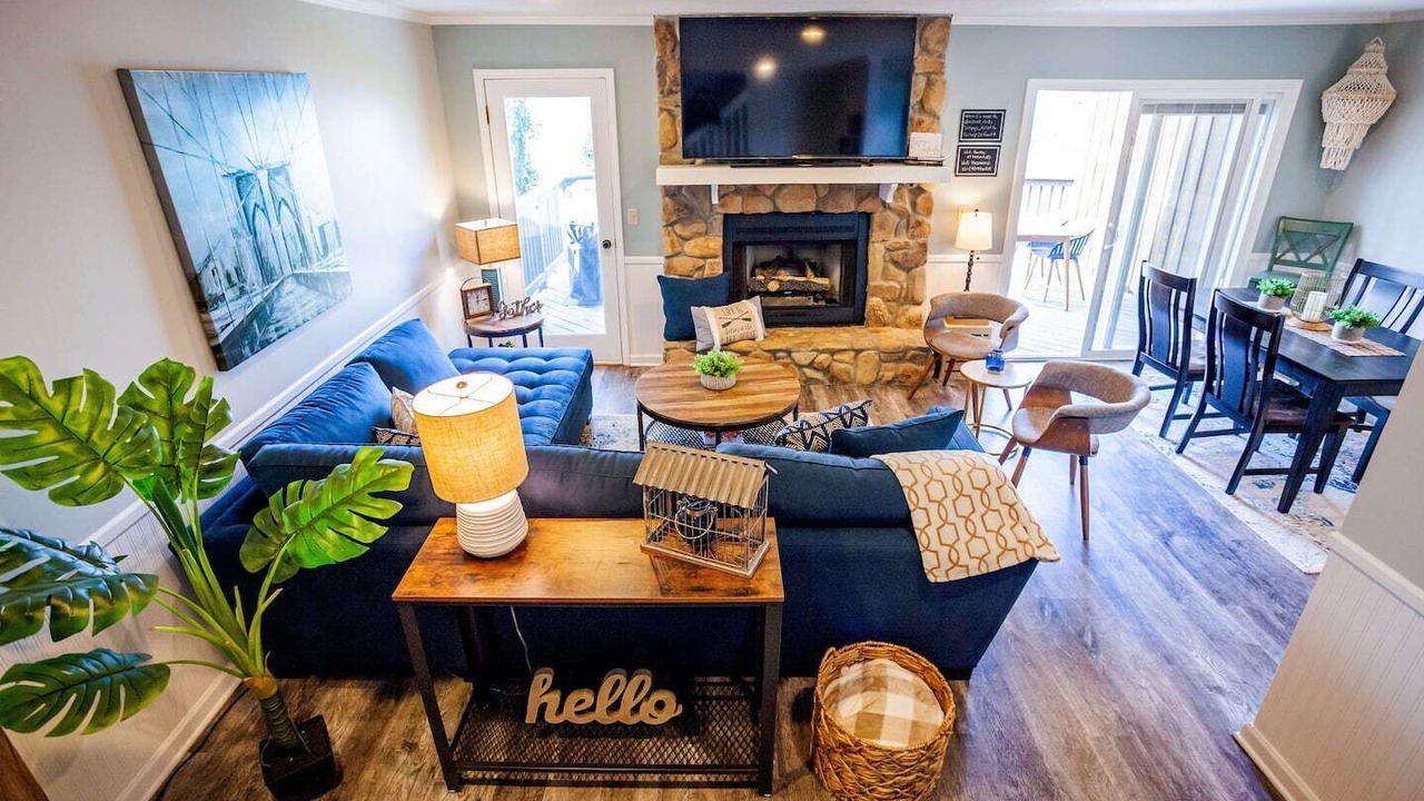 Photo of Livingroom in Clemson