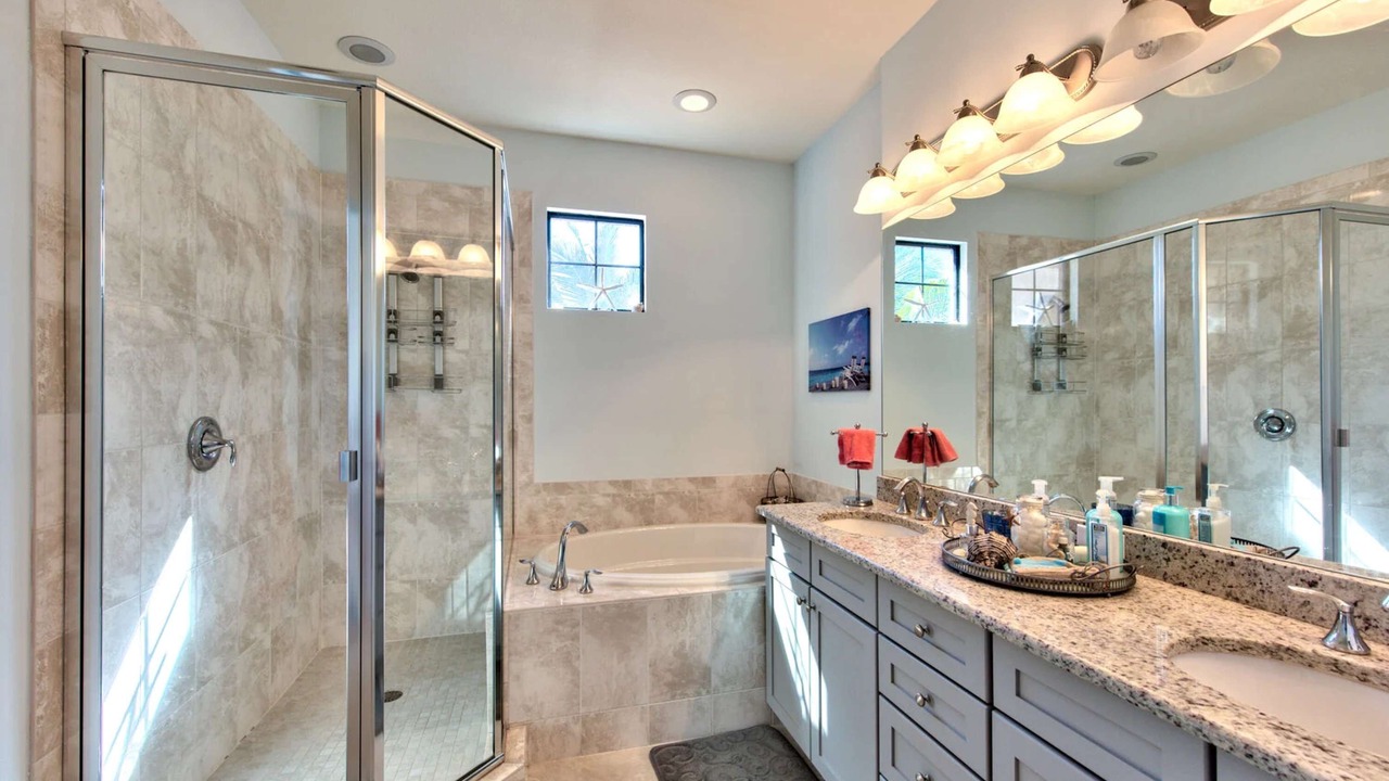 Photo of Bathroom in Ole
