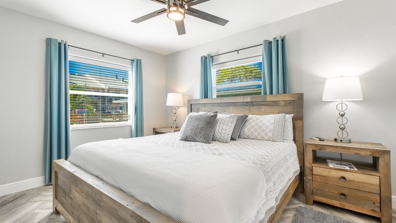 Photo of Bedroom in Madeira Beach