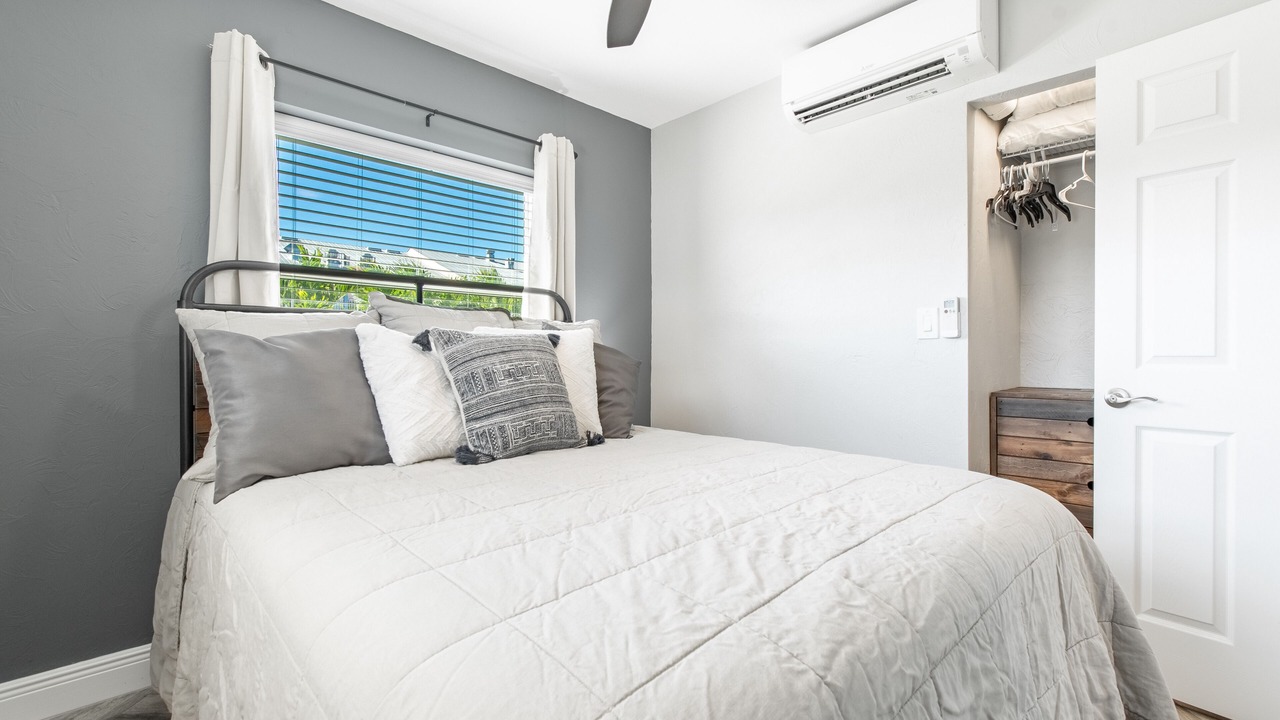 Photo of Bedroom in Madeira Beach
