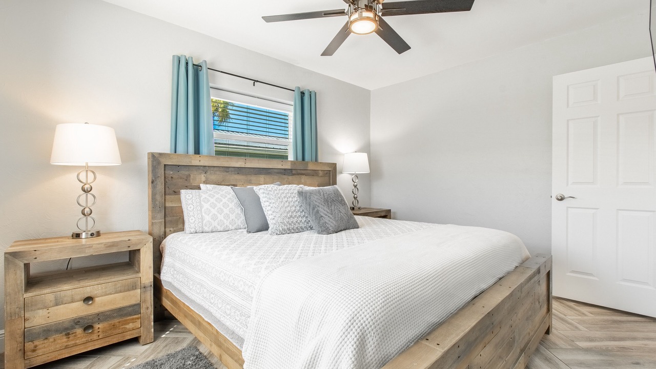Photo of Bedroom in Madeira Beach