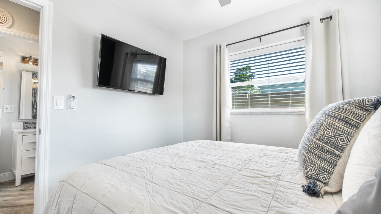 Photo of Bedroom in Madeira Beach