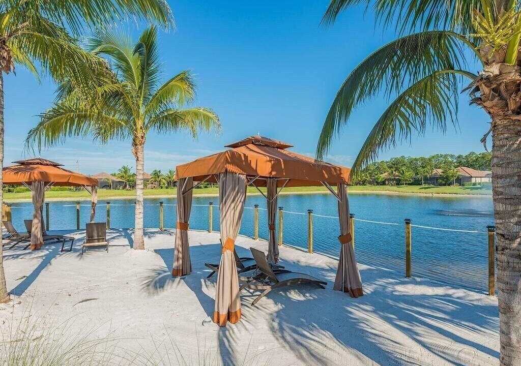 Photo of Outdoor in Naples
