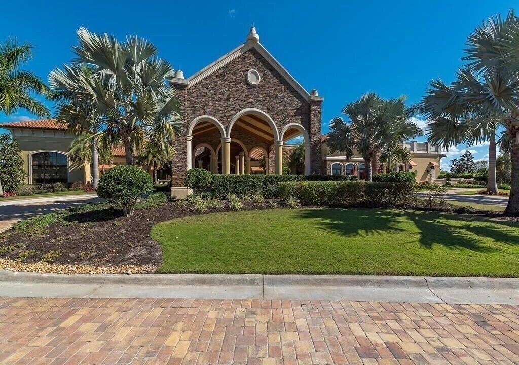 Photo of Outdoor in Naples
