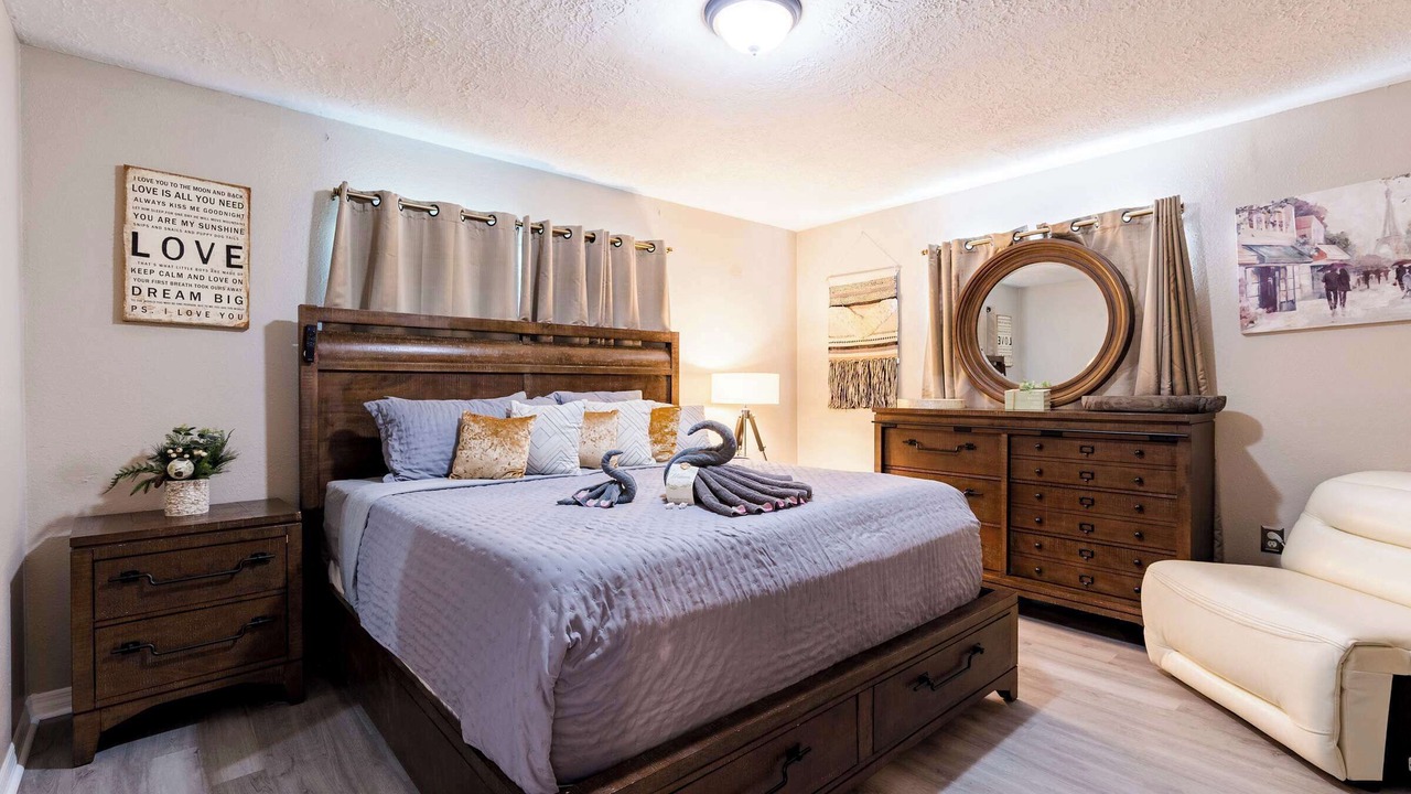 Photo of Bedroom in Pinellas Park