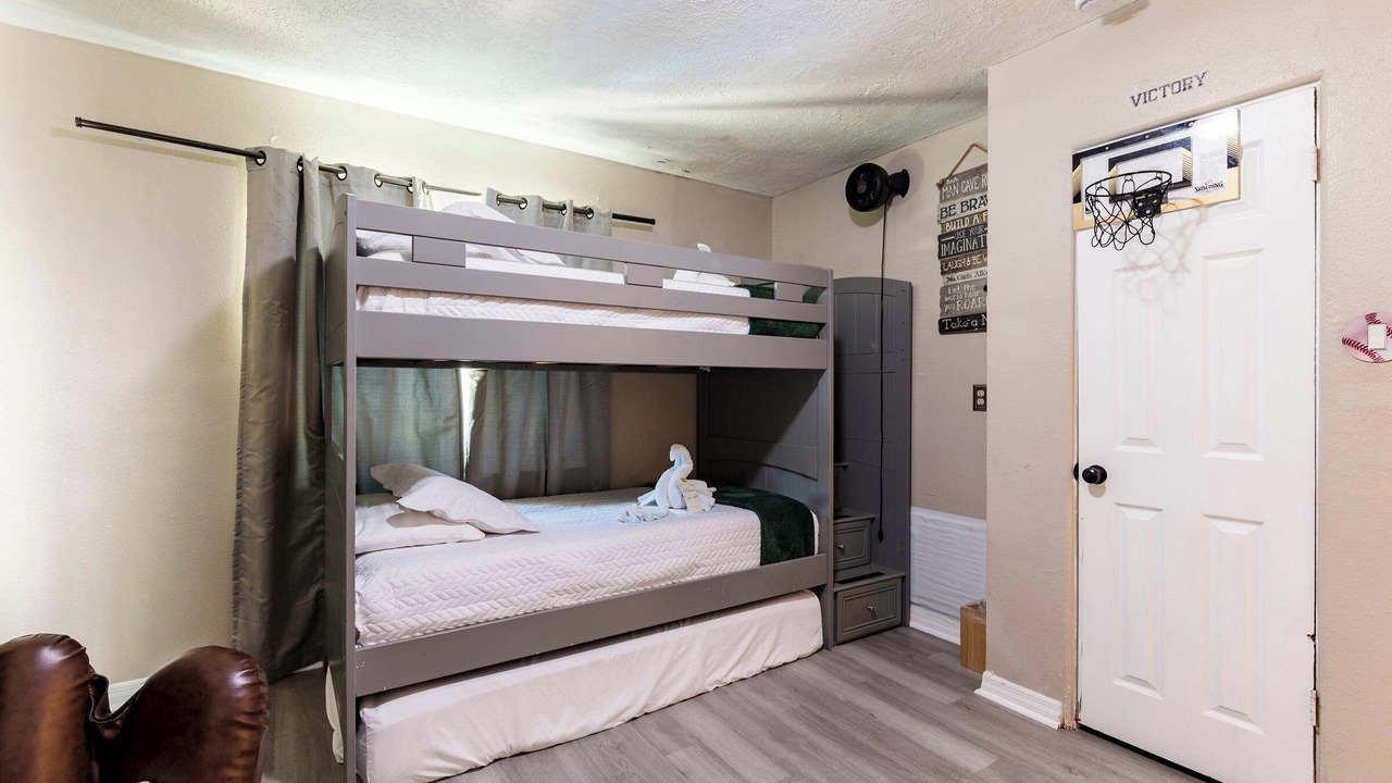 Photo of Bedroom in Pinellas Park
