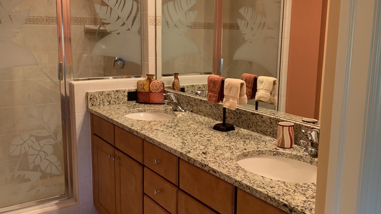 Photo of Bathroom in Ole