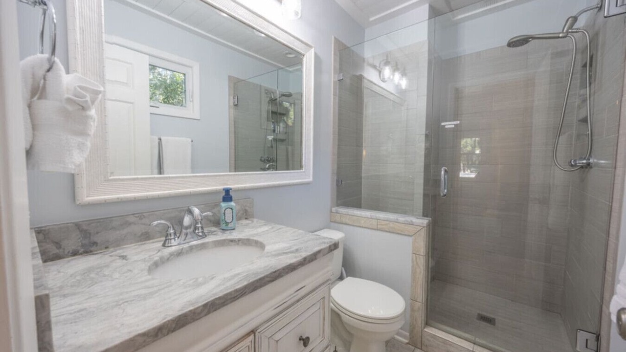 Photo of Bathroom in Tarpon Pond
