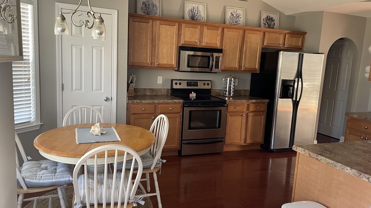 Photo of Kitchen in Murraysville