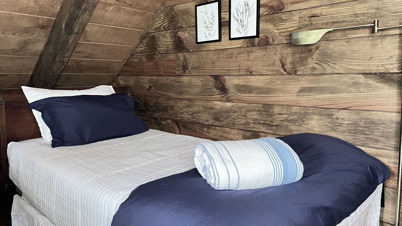 Photo of Bedroom in Dewy Rose