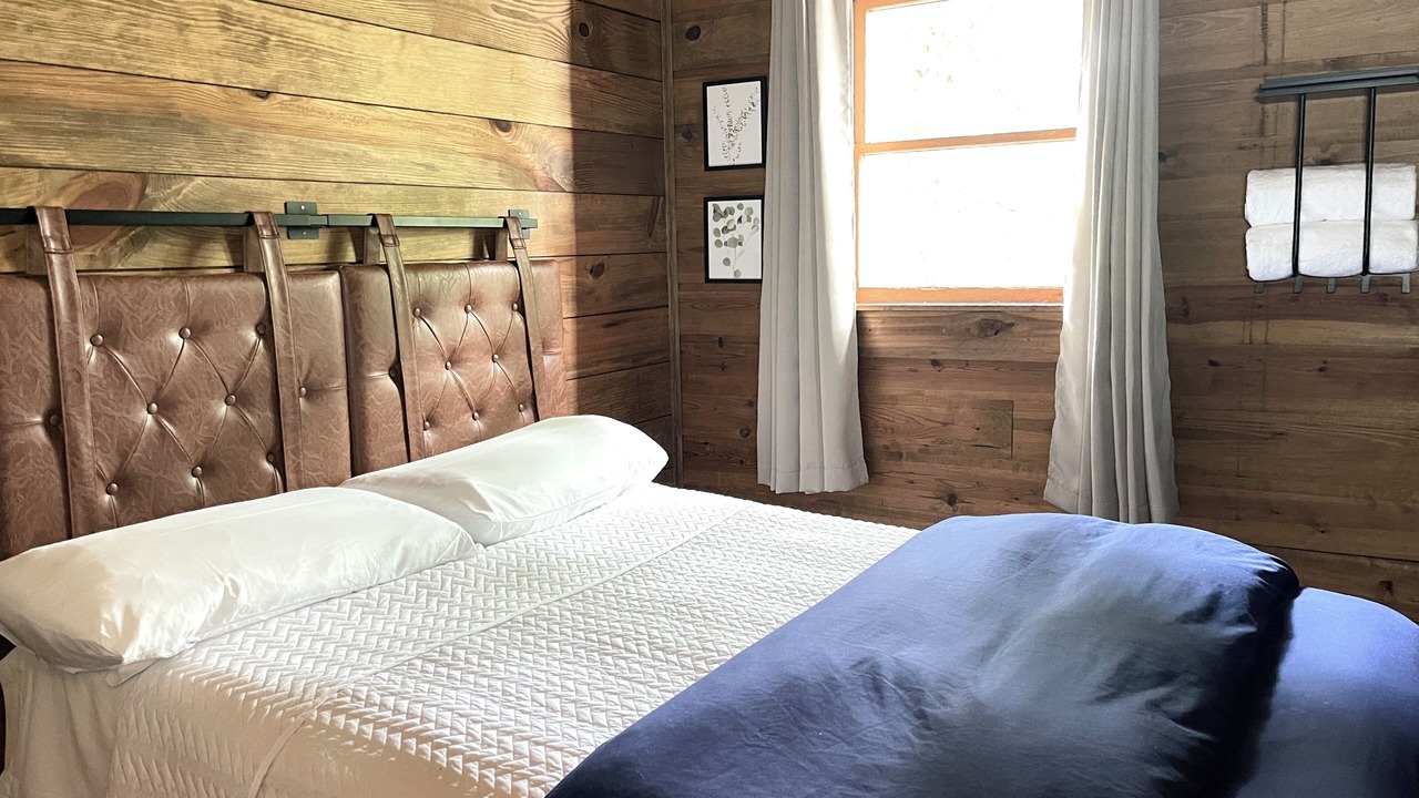 Photo of Bedroom in Dewy Rose