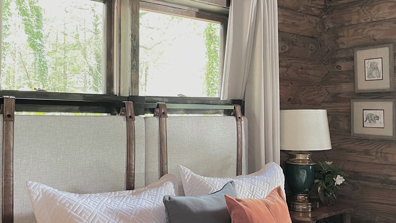 Photo of Bedroom in Dewy Rose