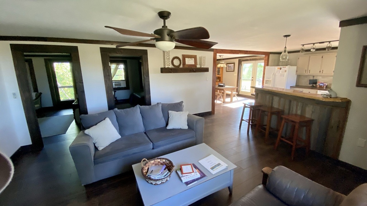 Photo of Livingroom in Pickens