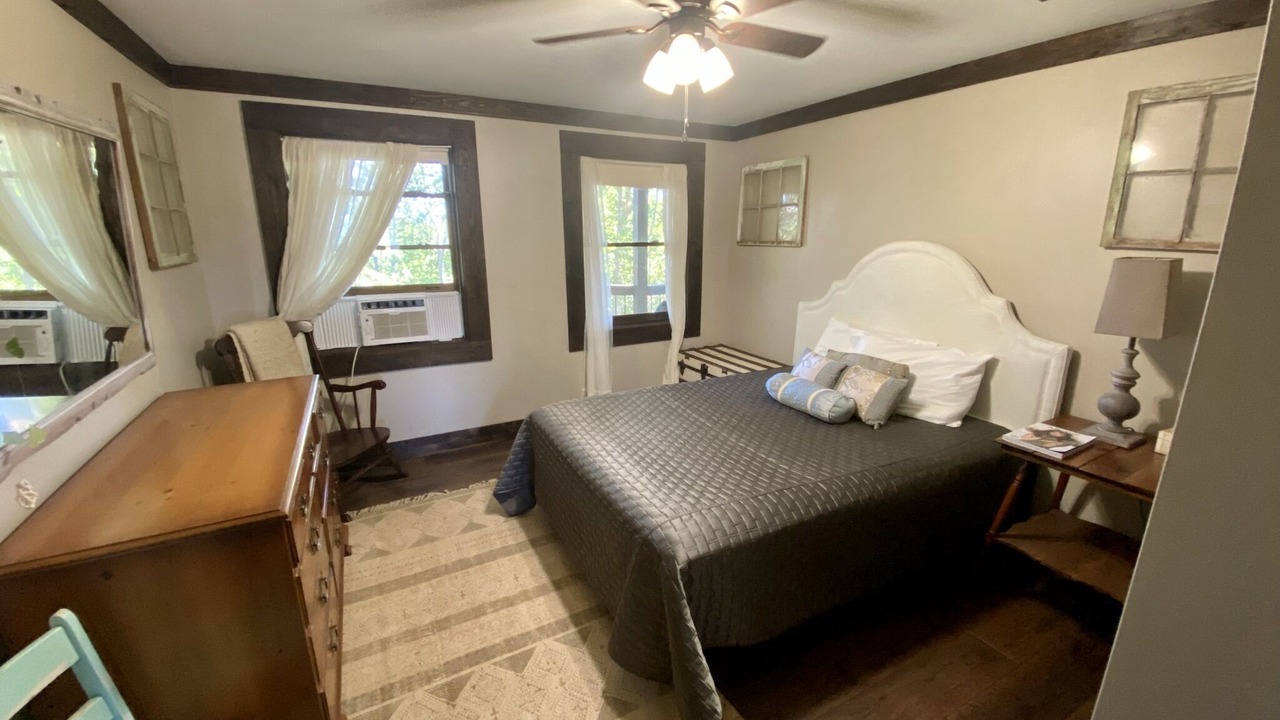 Photo of Bedroom in Pickens