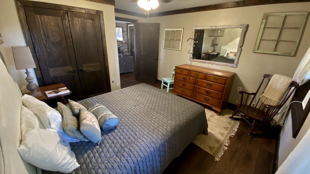Photo of Bedroom in Pickens