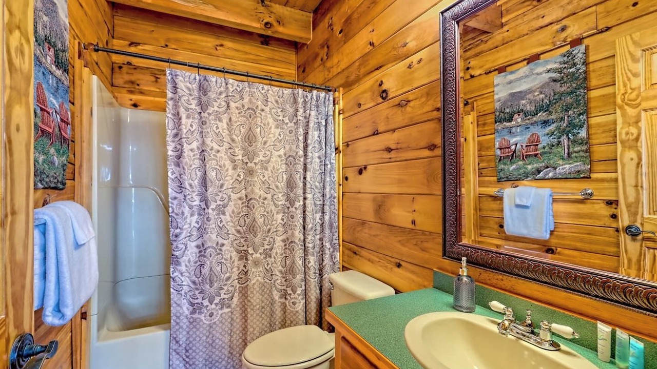 Photo of Bathroom in Eagles View