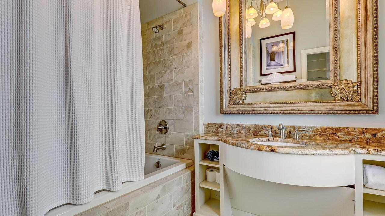 Photo of Bathroom in Historic District - North