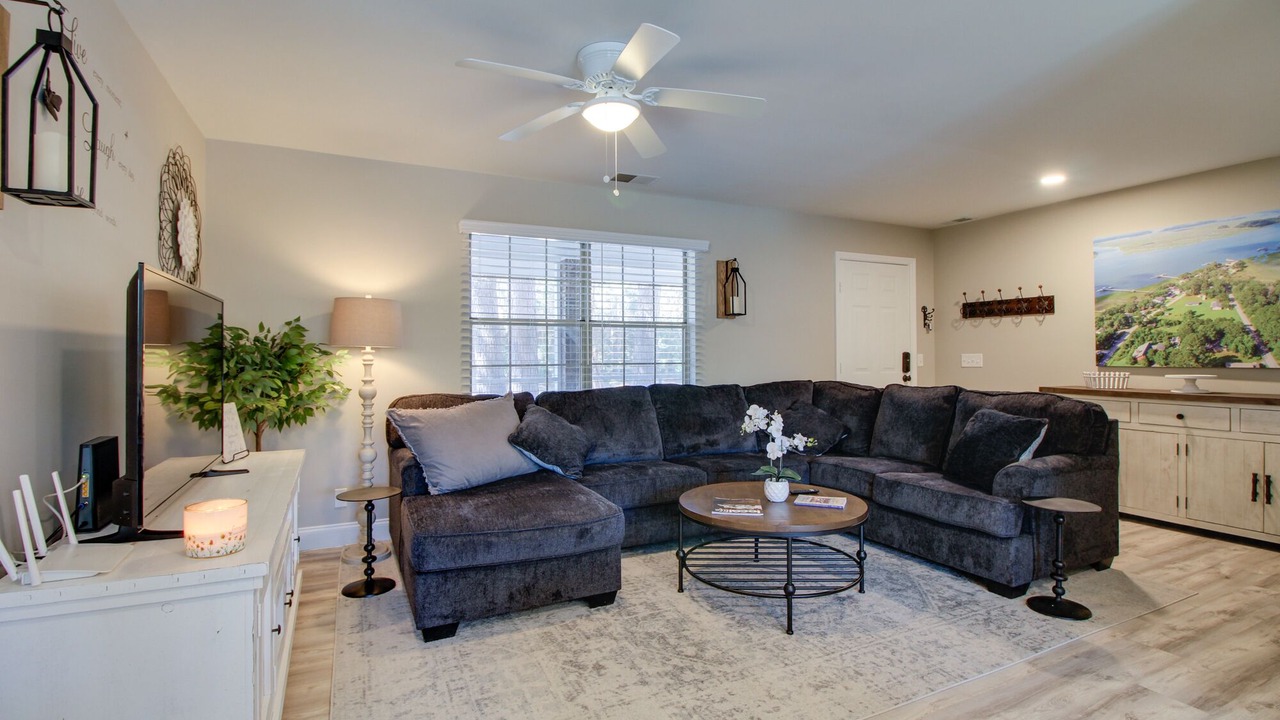 Photo of Livingroom in Olde Town