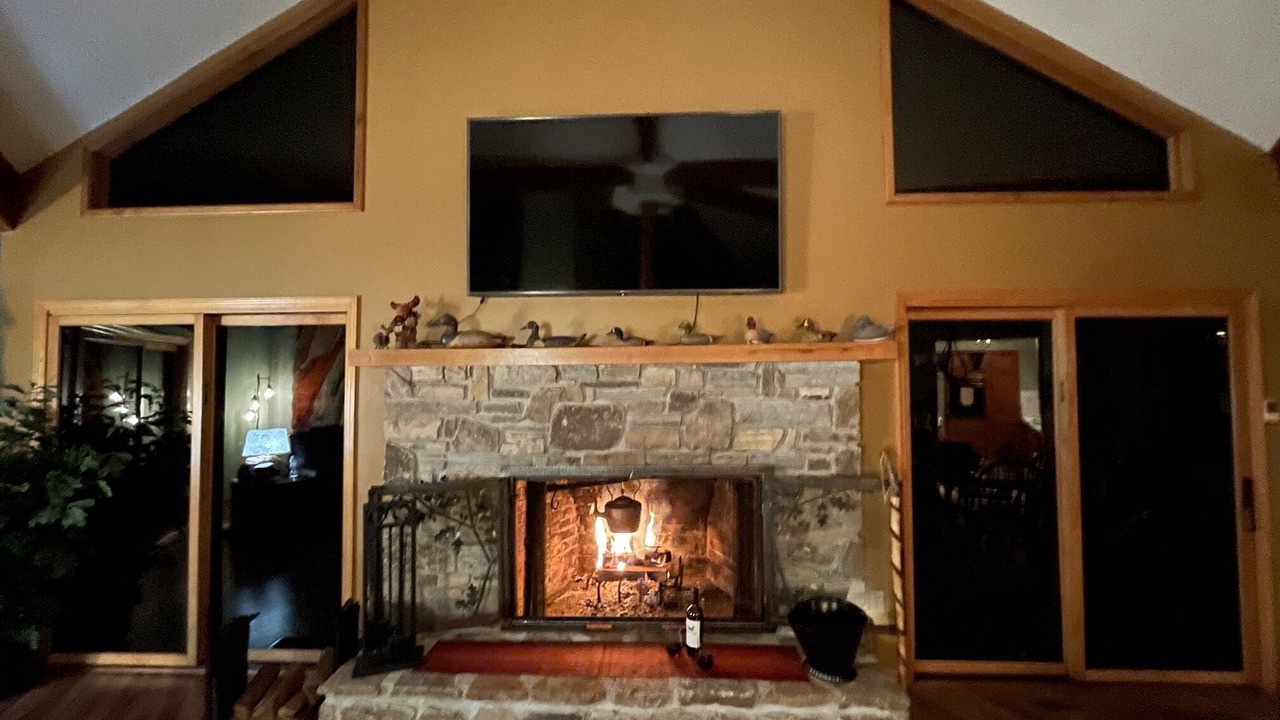 Photo of Livingroom in Robbinsville