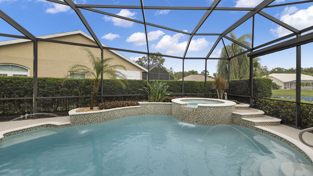 Photo of Outdoor in Crown Pointe