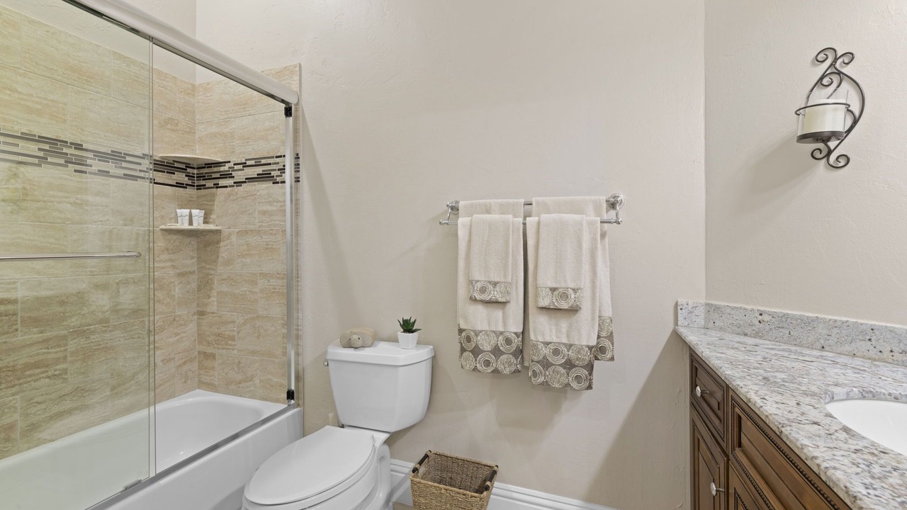Photo of Bathroom in Crown Pointe