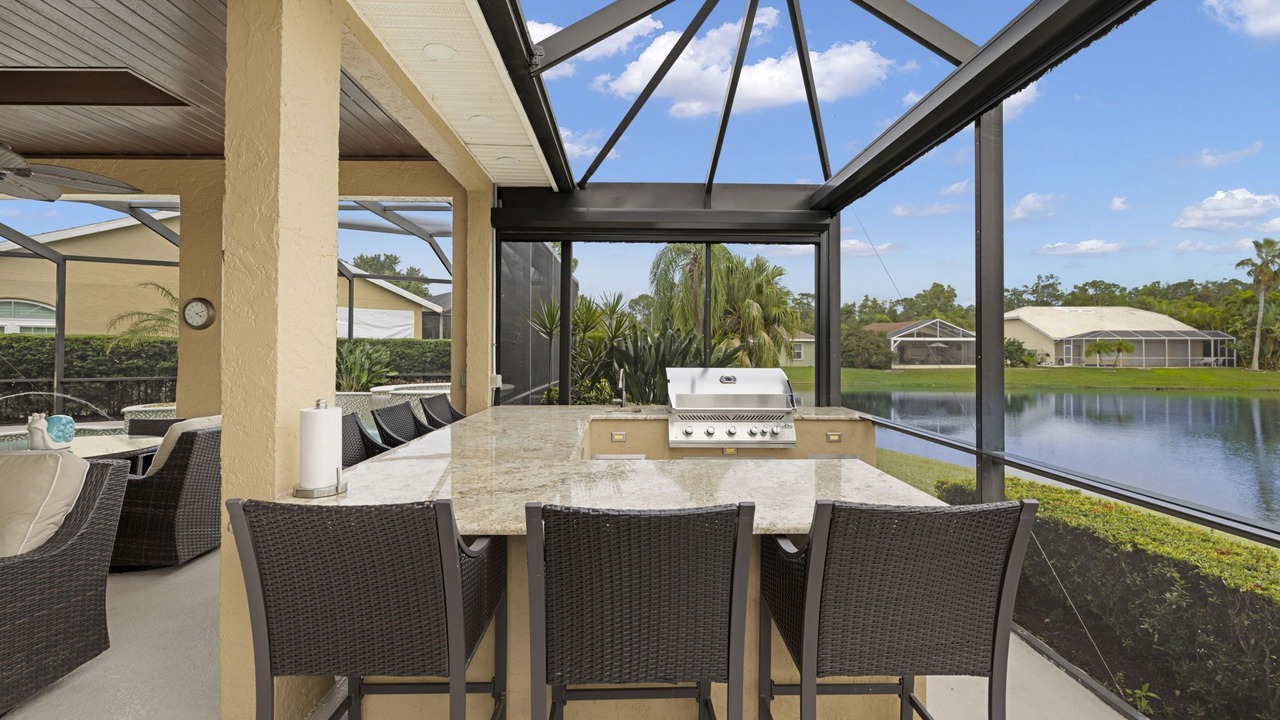 Photo of Outdoor in Crown Pointe