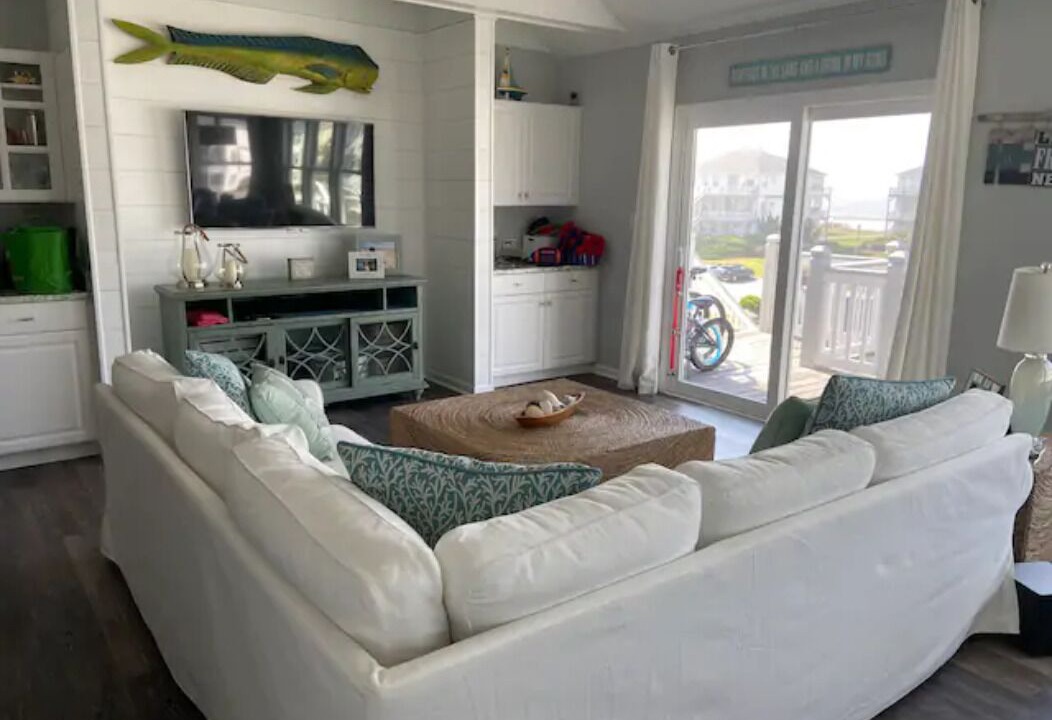 Photo of Livingroom in Emerald Isle