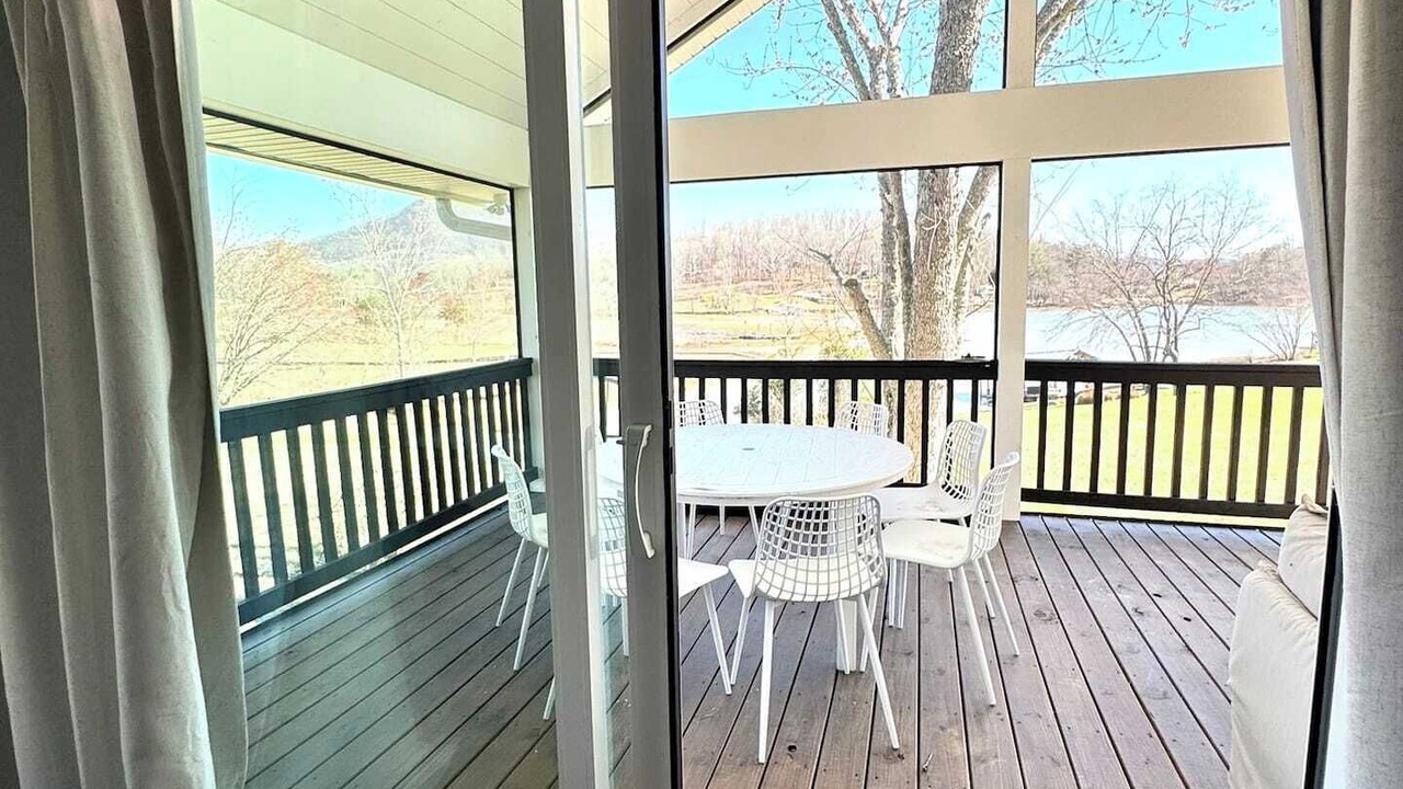 Photo of Others in Hiawassee