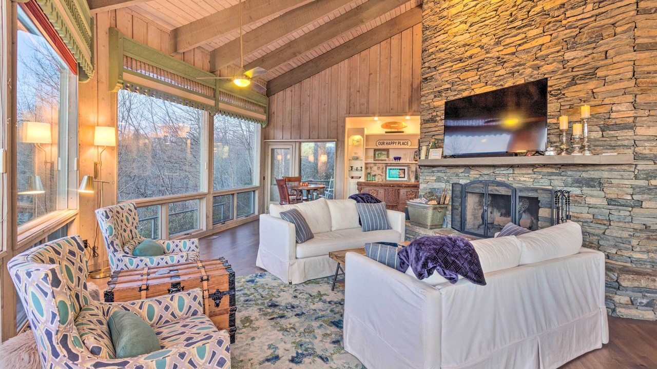 Photo of Livingroom in Brevard