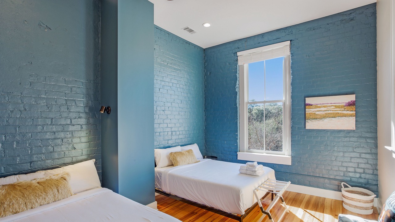 Photo of Bedroom in Historic District - North