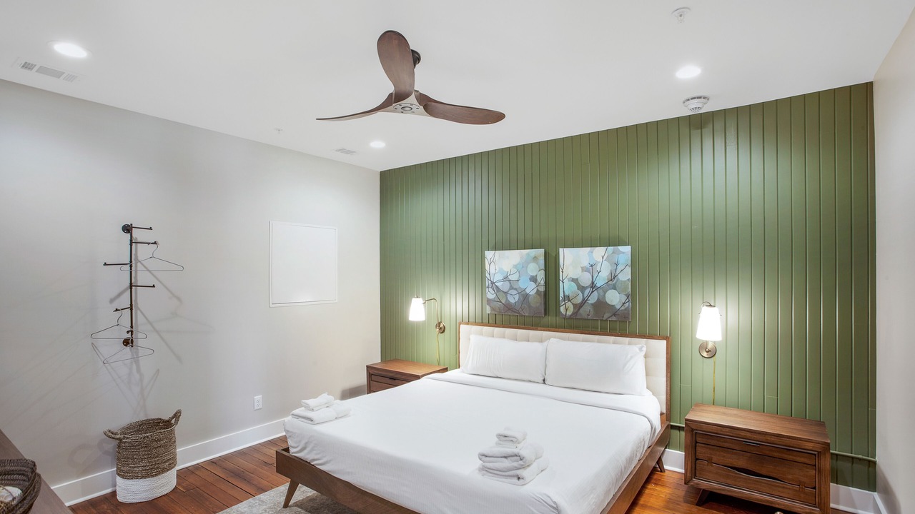 Photo of Bedroom in Historic District - North