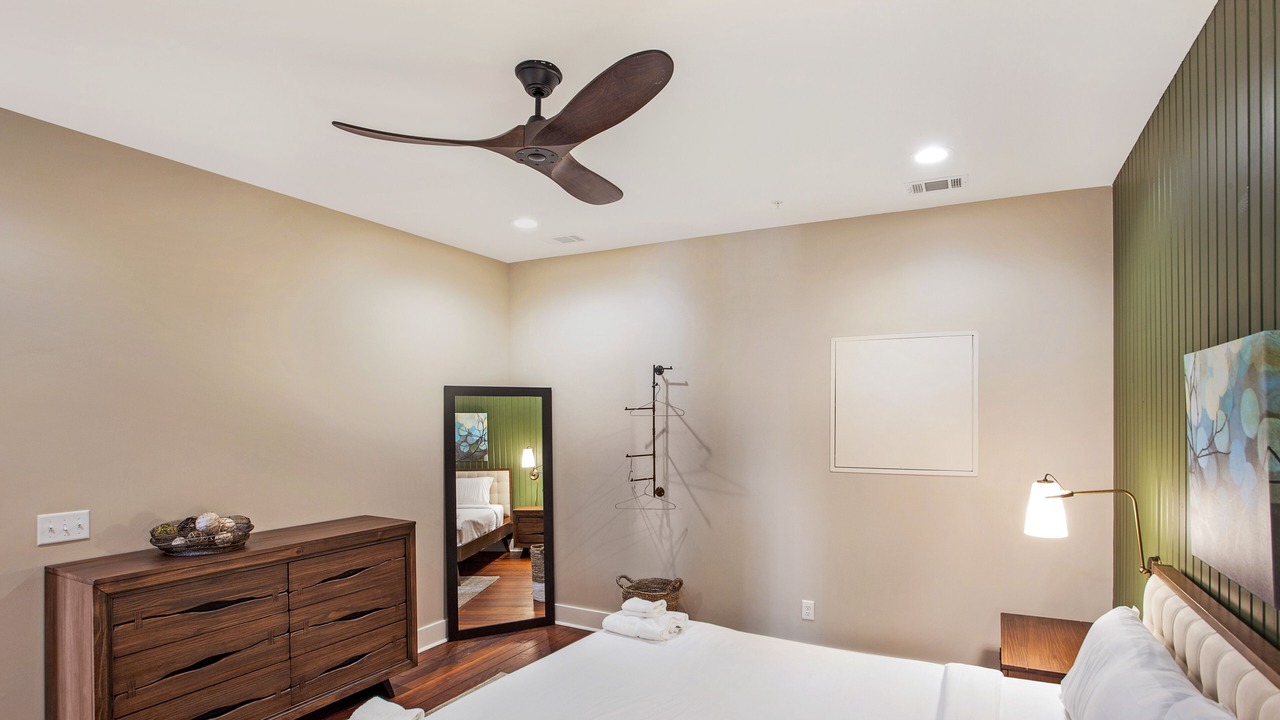 Photo of Bedroom in Historic District - North
