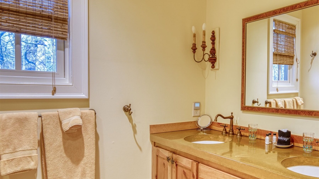 Photo of Bathroom in Highlands